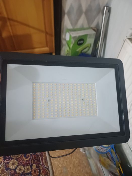 Лампа външна чисто нова