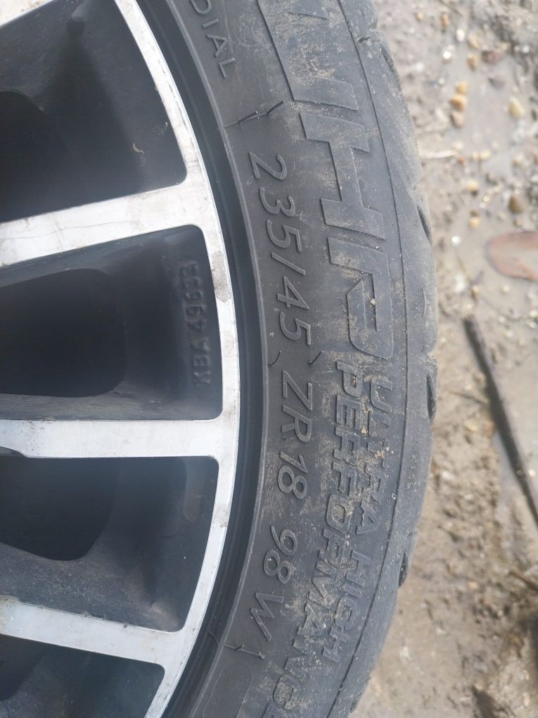 Se vinde roti 5x108 R18