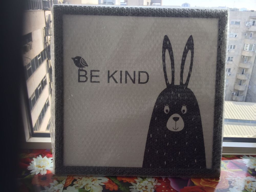 tablou decorativ “be kind”