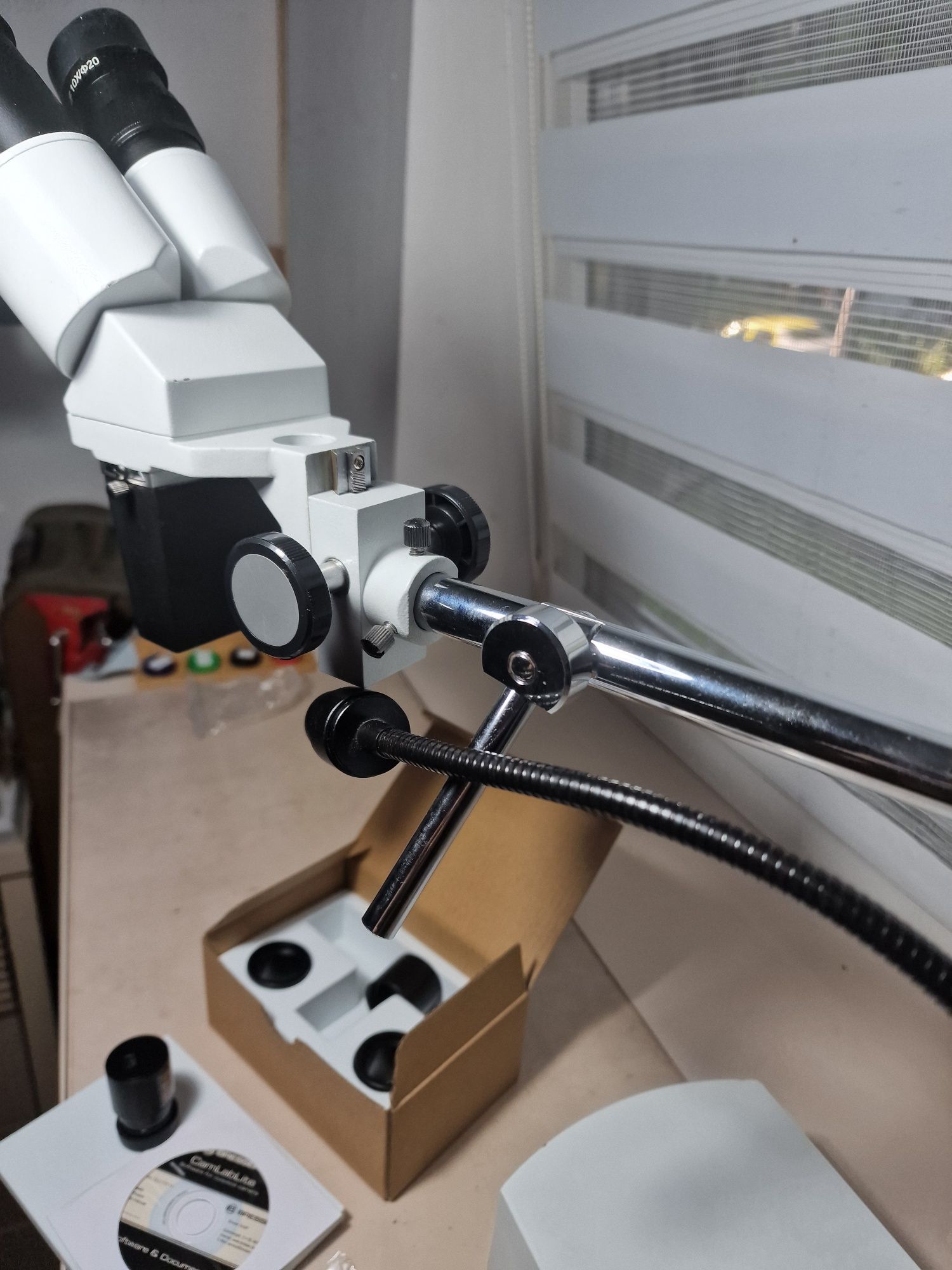 Microscop bresser.