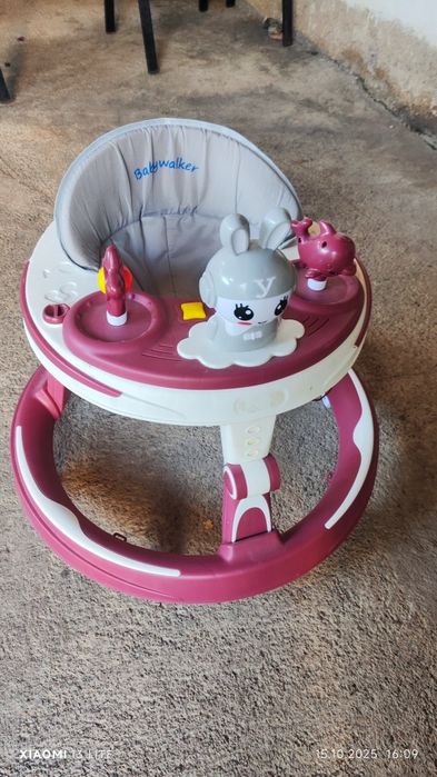 детские ходонёк в хорошем состаяние