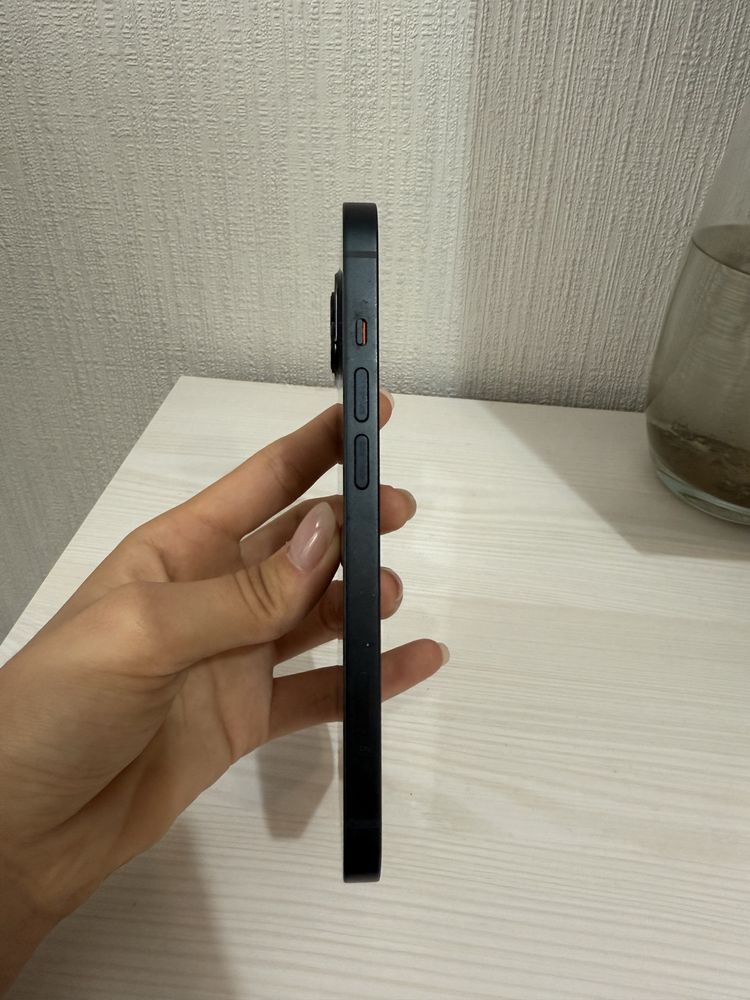 Iphone 13 в отлином состоянии