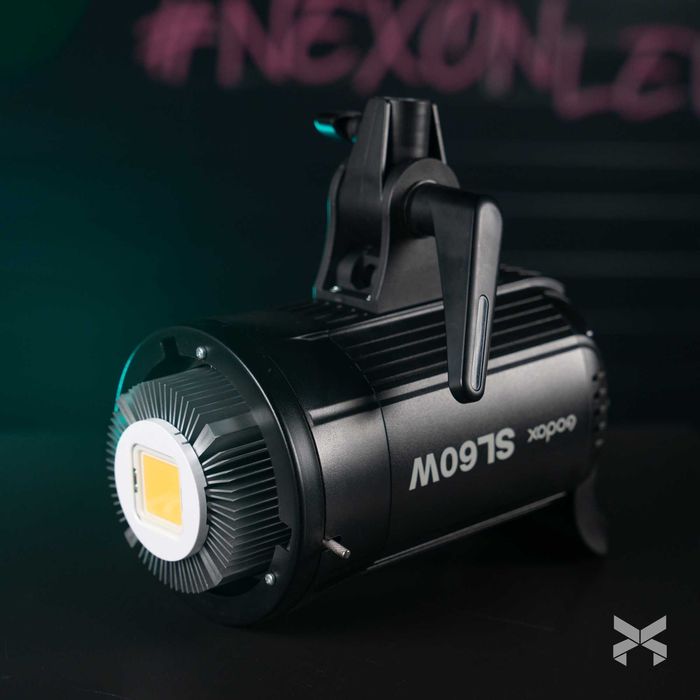 2 bucăți Godox SL60W – stare foarte bună