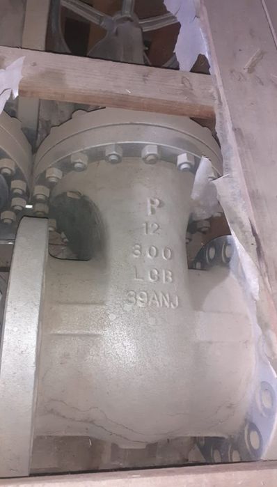 Задвижки нефтяные, газовые. Фланец. Клапан.