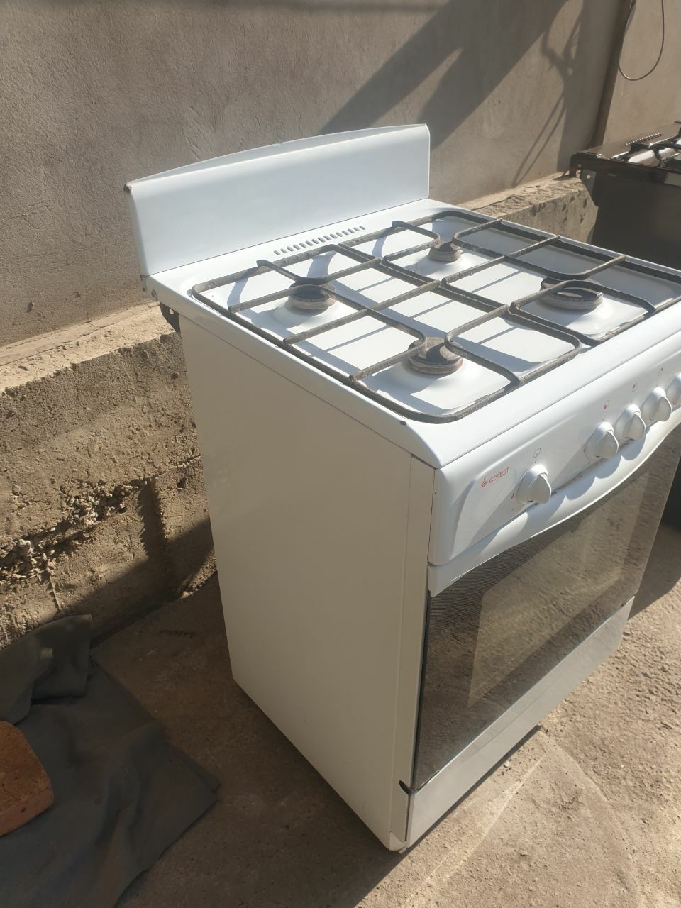 Срочно продается газовый плита