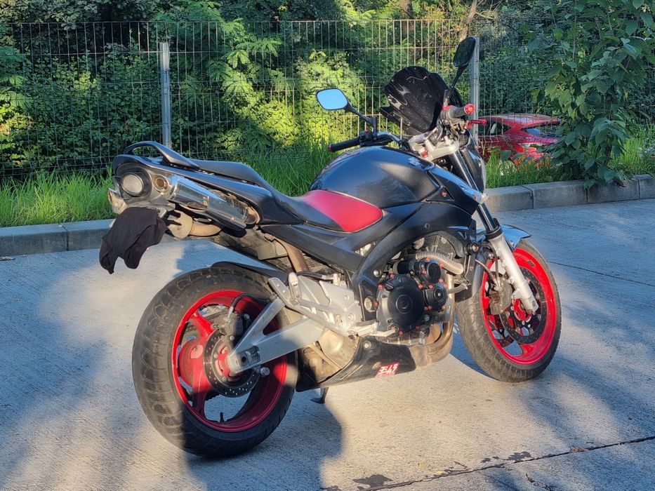 Suzuki gsr600 yoshimura