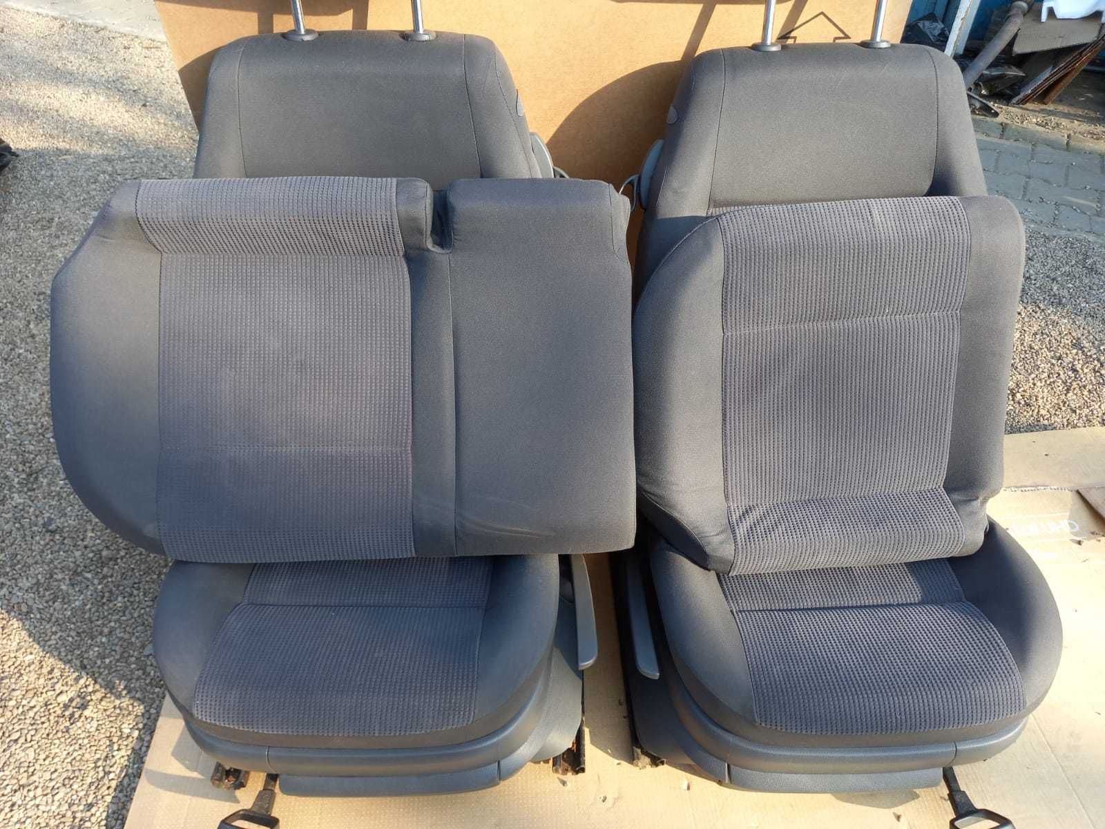 Set scaune fata rabatabile plus banchete spate Vw Polo coupe 2 usi