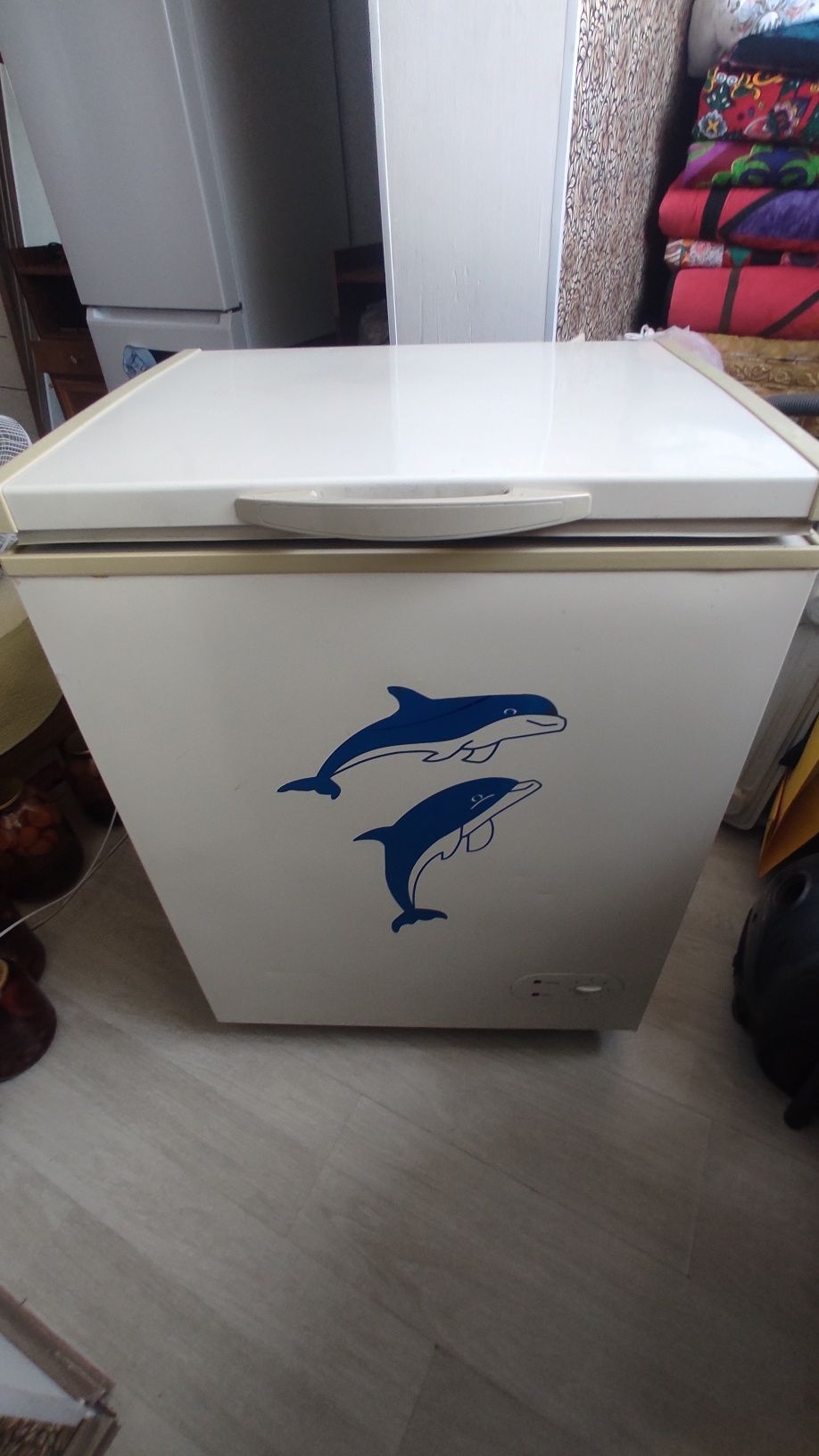 Продается морозильник 125л