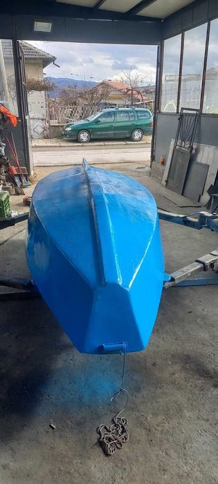 Лодка от фибро стъкло