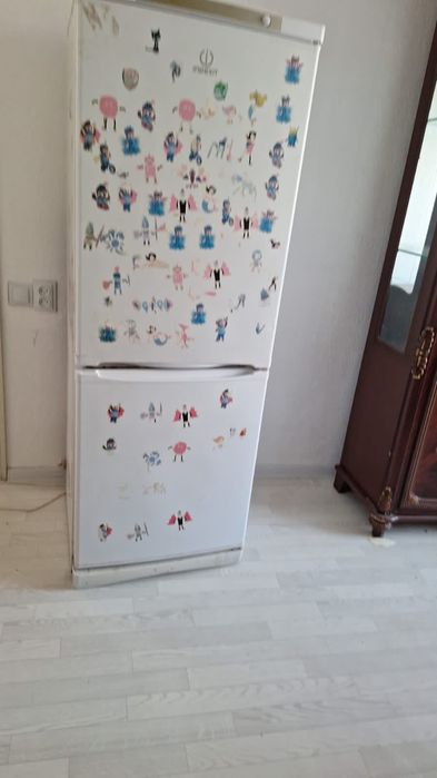 Холодильник сатылады