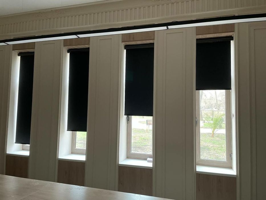 Den-noch jalyuzi — kun va tunda qulaylik sizga.