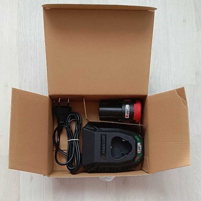 Parkside Set incarcator si acumulator 12V / 2Ah