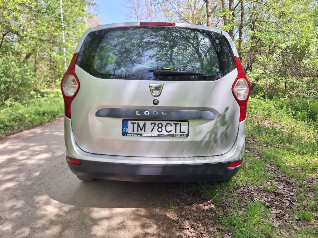 Vând Dacia Lodgy