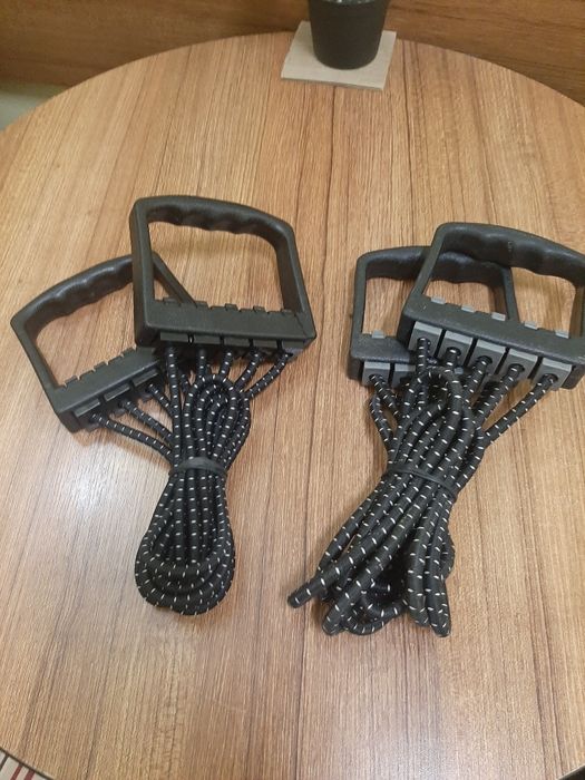 Vind extensoare ca noi.