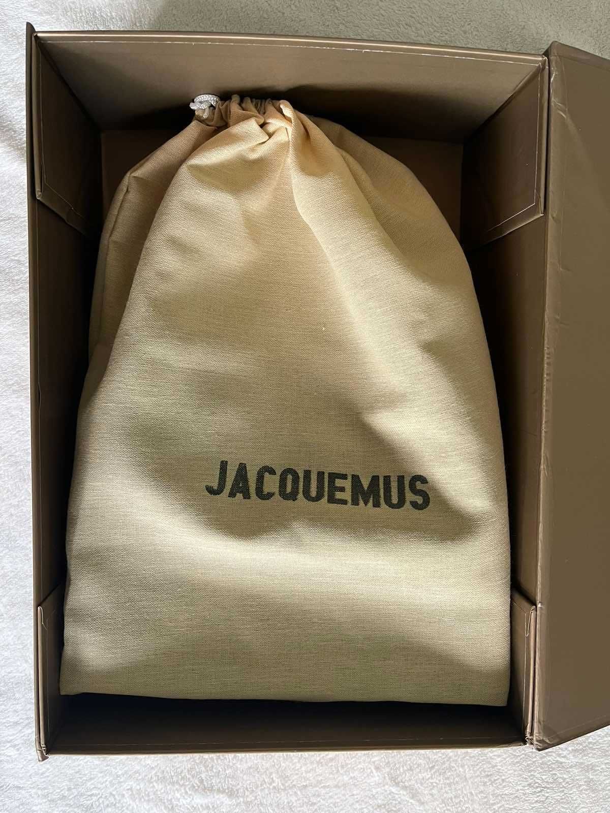 JACQUEMUS чантичка
