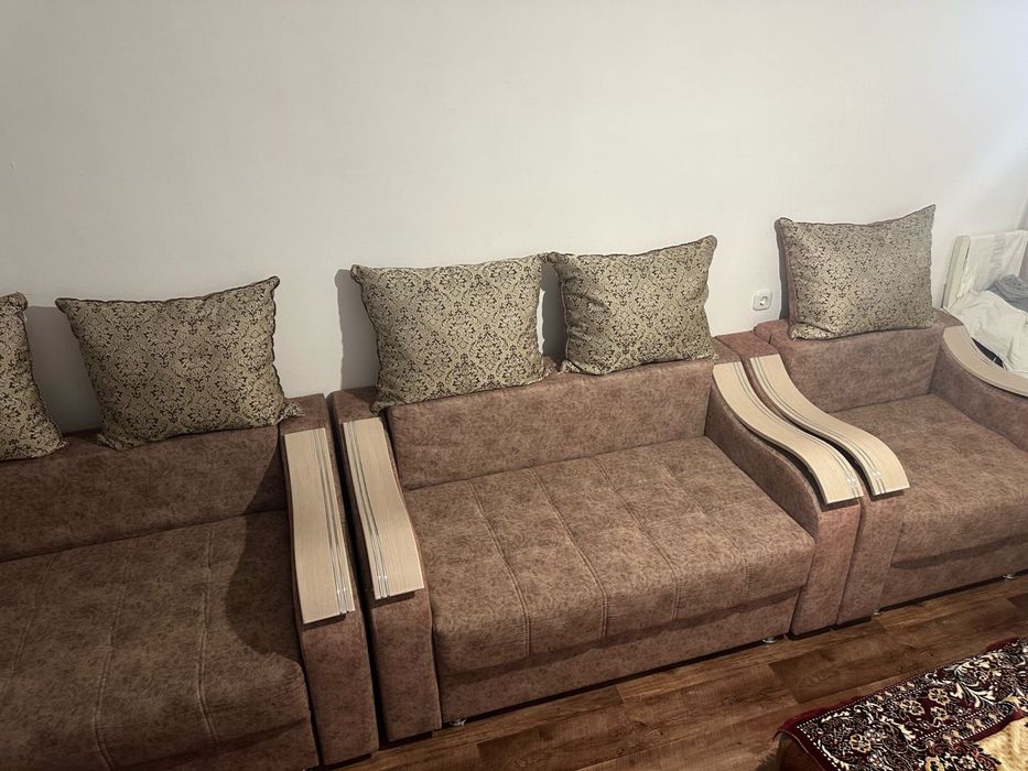 Продается диван 3 в 1 за 100.000тыс. тг. в отличном состоянии