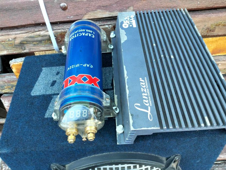 Subwoofer statie si condensator