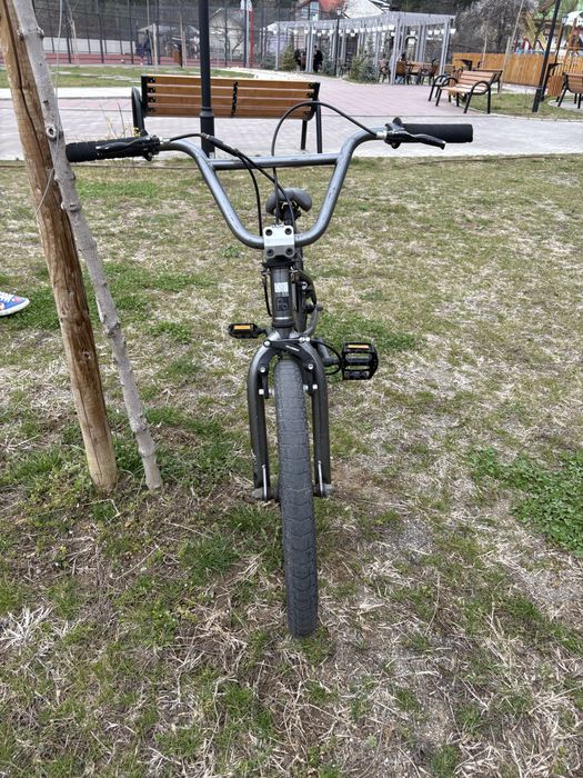 Vând Bmx folosit de 5 ori