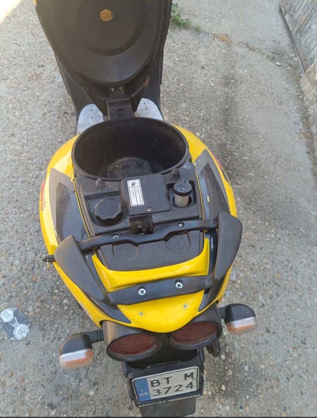 Aprilia sr50 със Документи