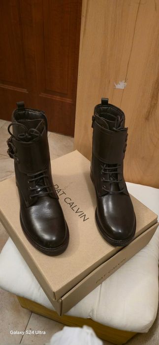 холна маса от дърво с повдигащ механизъм на плота