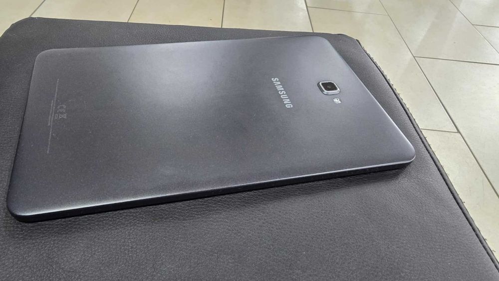 Samsung Galaxy Tab A 10.1 (2016) LTE (SM-T585) 16GB