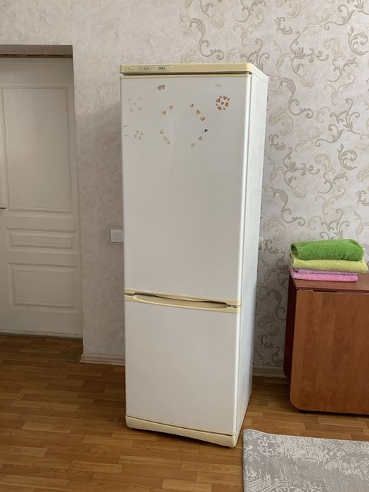 Продам рабочий холодильник STINOL