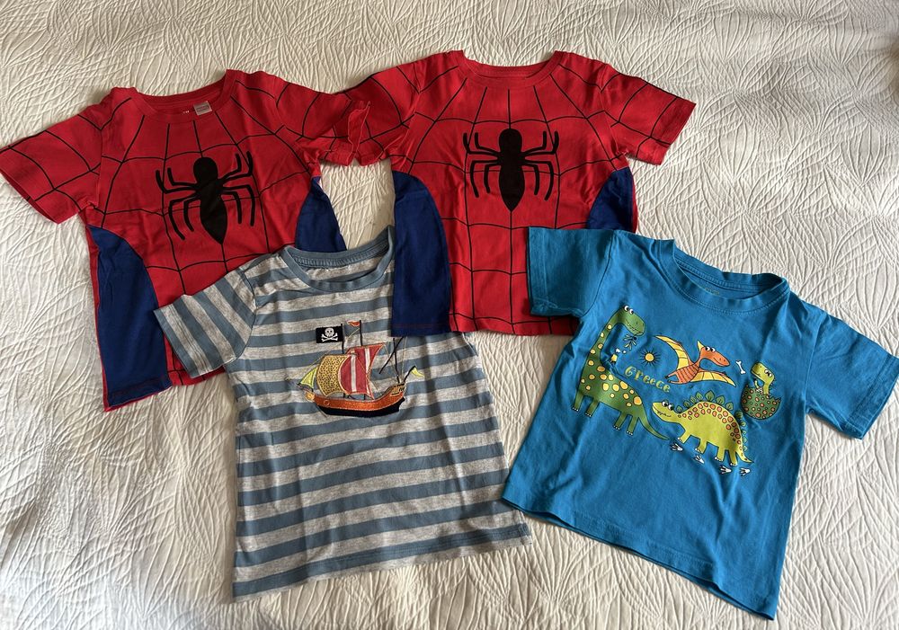 Детски тениски Spiderman, динозаври, пиратски кораб 98-104 см.