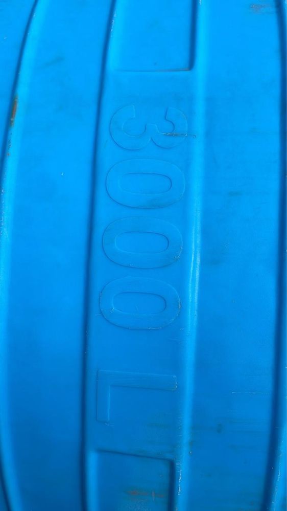 Продам Бак 3000куб
