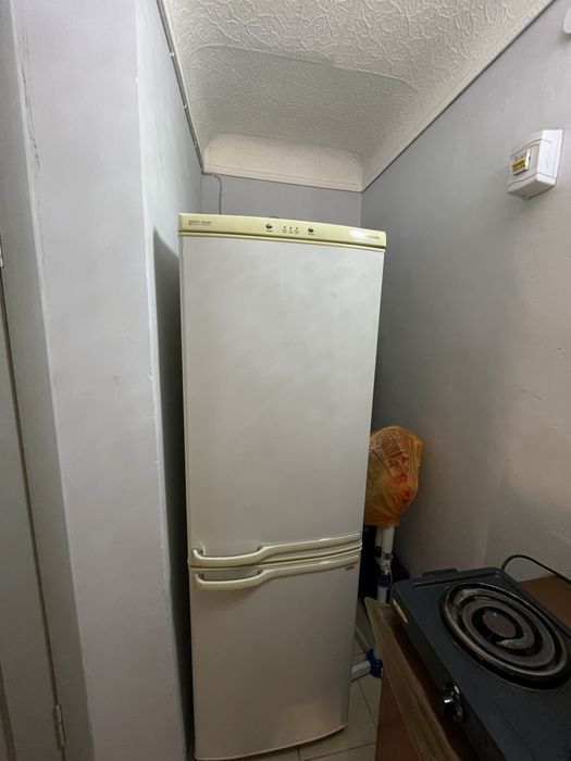 Продам холодильник,стиральную машину