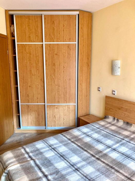 Дава се под наем Тристаен апартамент в Бургас, Лазур - 85 кв.м за 612 € - Снимка #3