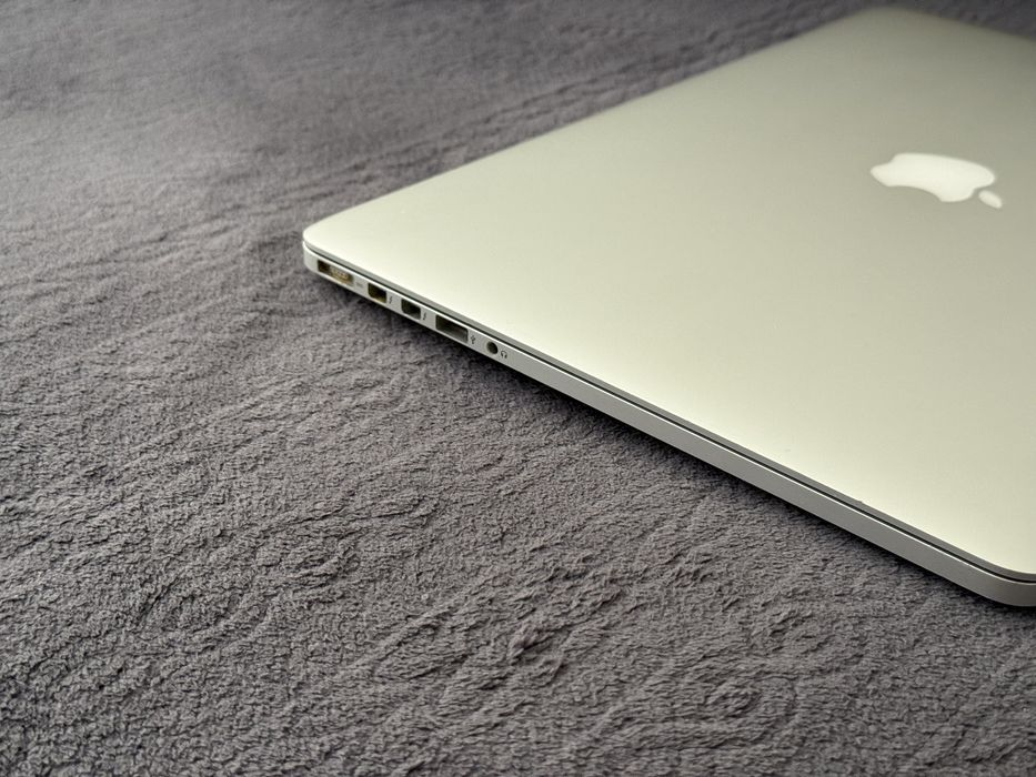 CTO’Като Нов 15,4’Macbook Pro 15 Mid 2015/I7 2.8Ghz/16GB Ram/1TB/R9