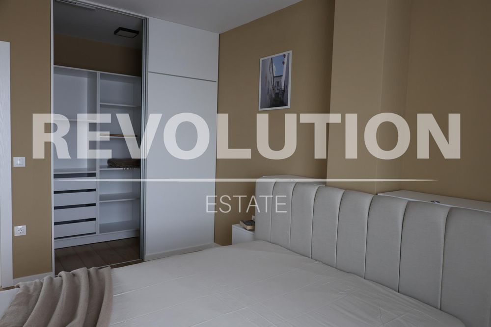 Дава се под наем Двустаен апартамент в Варна, Бриз - 90 кв.м за 700 € - Снимка #6