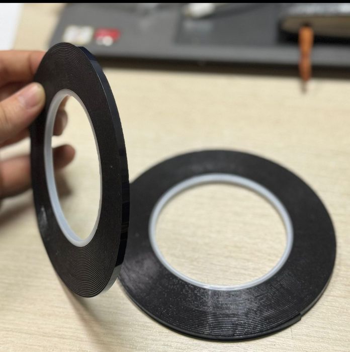 Скотч для экрана телевизора.