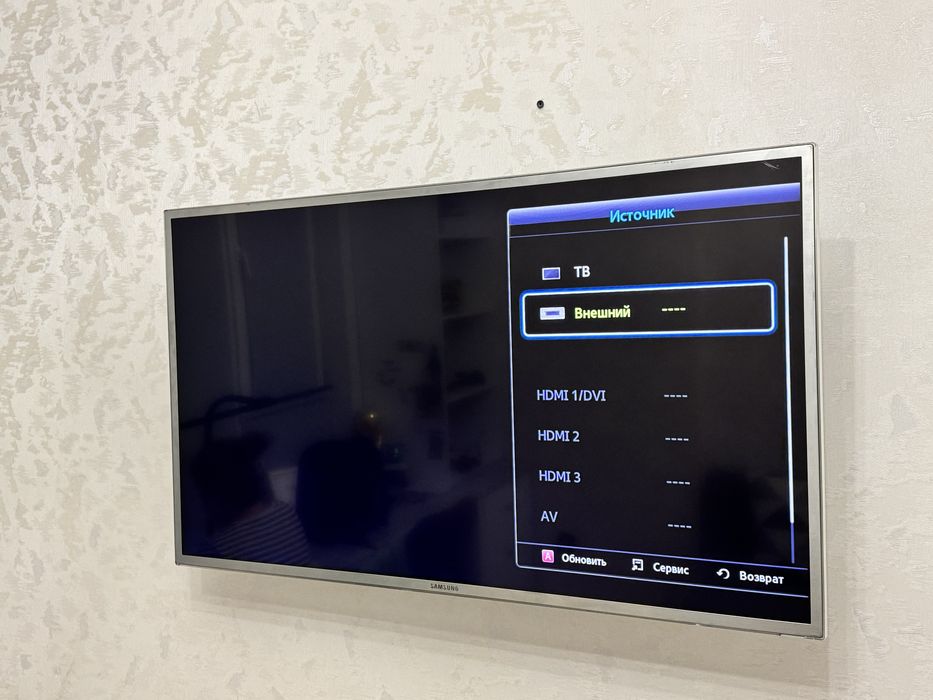 Samsung 40 дм. в отличном состоянии.