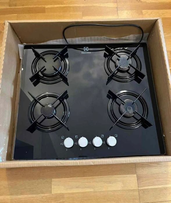 Plită Electrolux pe gaz – 60x52 cm – Stare foarte bună