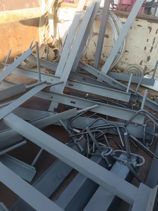 Траверсы ТМ под изоляторы для ЛЭП и ЛВ