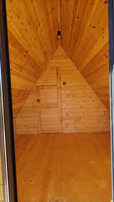 Малка преместваема алпийска къщичка