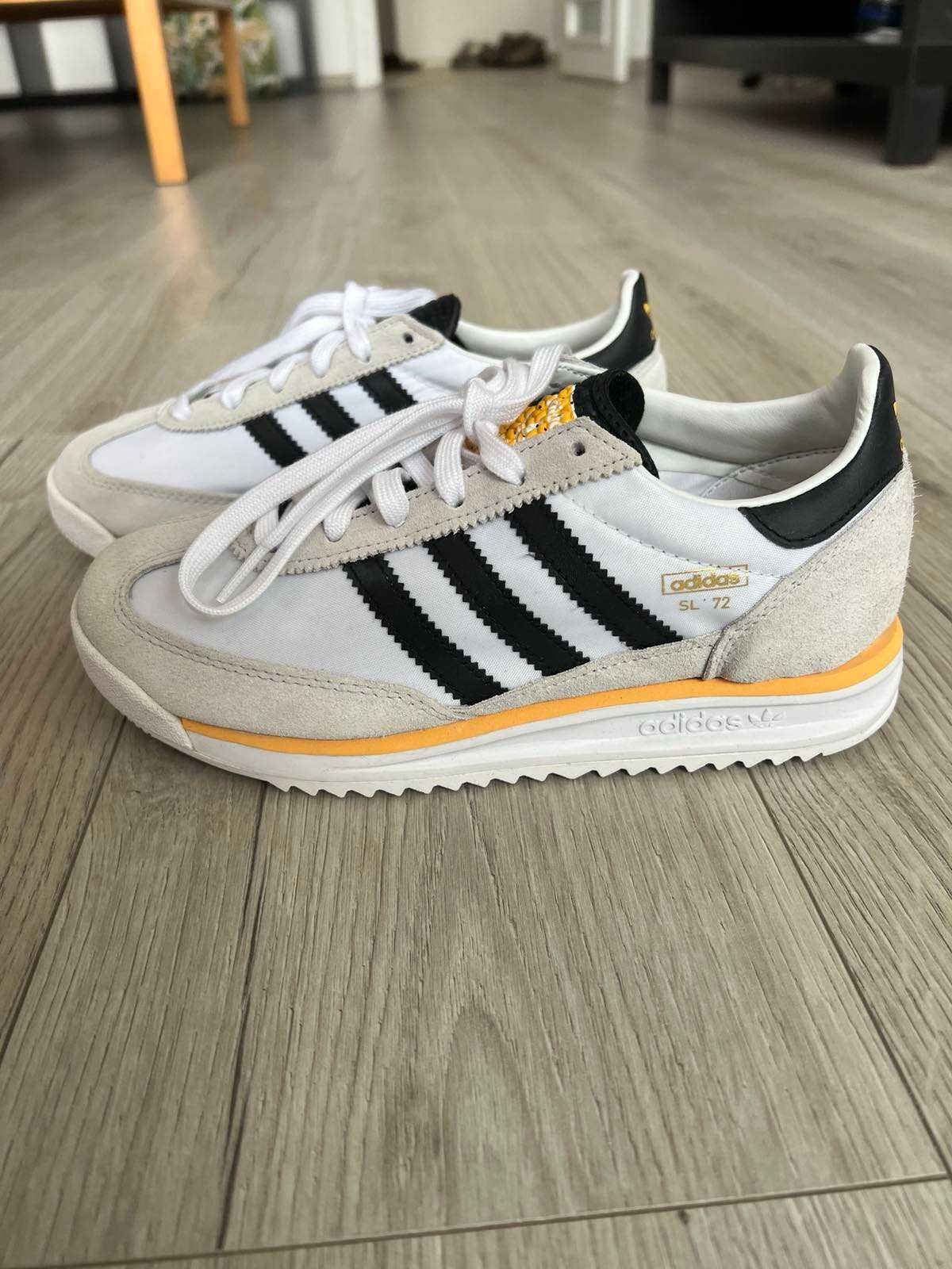 Продавам чисто нови оригинални дамски кецове Adidas