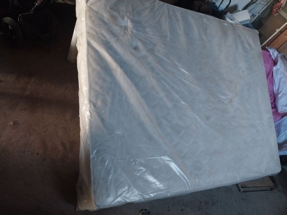 Матрас !  На диван