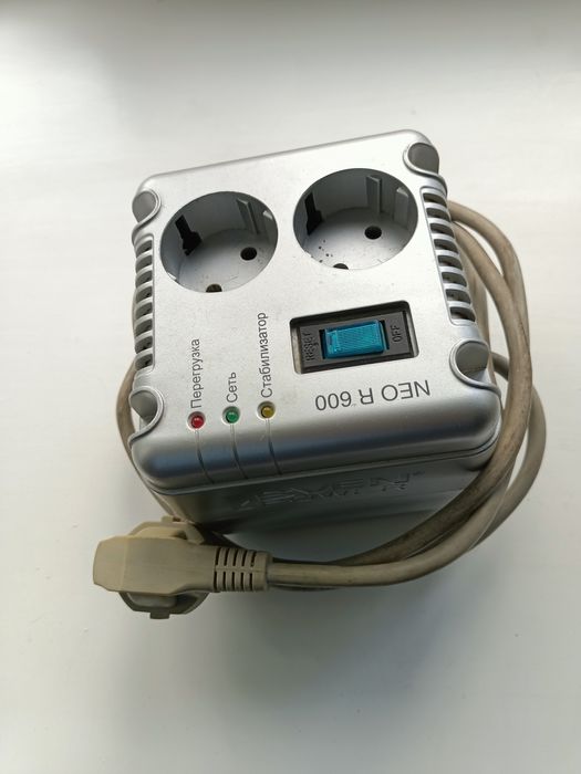 Продам стабилизатор напряжения