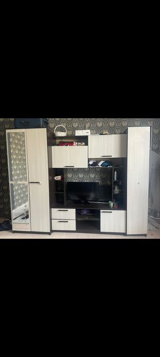 Шкаф, подставка в отличном состоянии