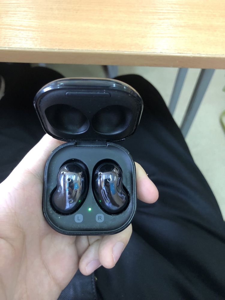 Samsung galaxy buds live