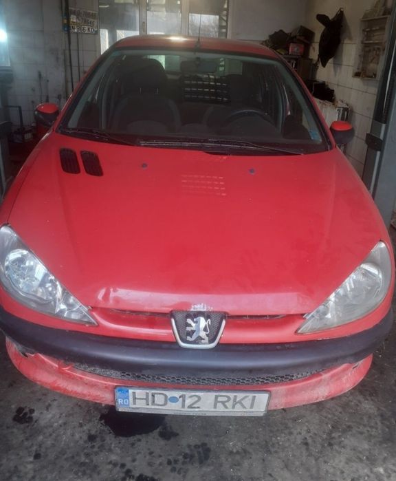 Dezmembrez Peugeot 206 1.4 benzina/1.4 diesel