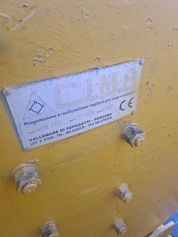 Concasor cu ciocane ( piatra )Cima 2005 Loro parasini
