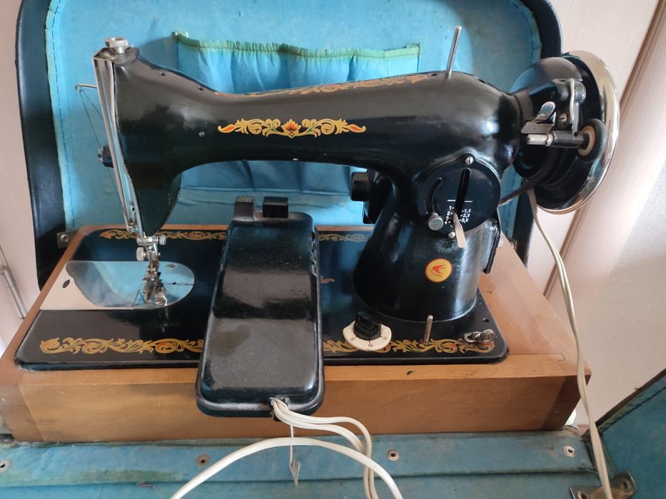 Швейная машина. Практически новая