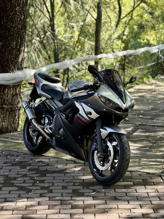 Yamaha R6 RJ 05 20003