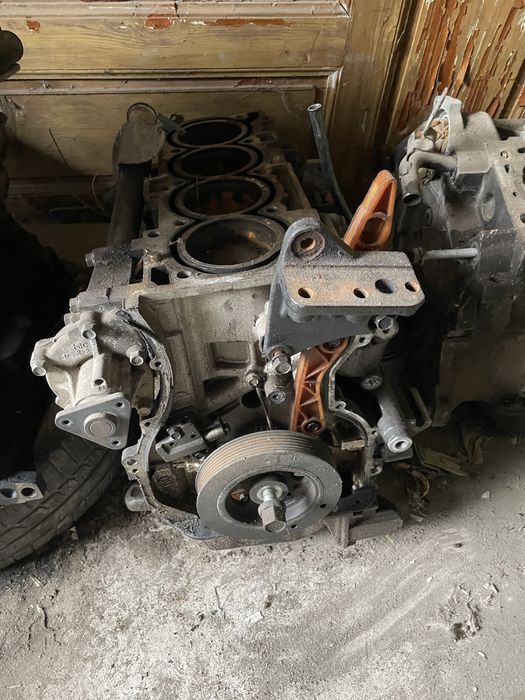 Блок за додж калибър/ dodge caliber 1.8 i 2007 150 к.с.