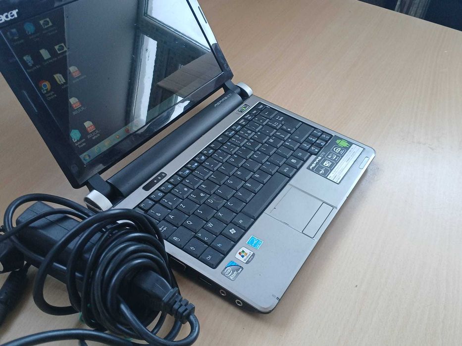 Mini-laptop Acer Aspire One – Compact și Fiabil