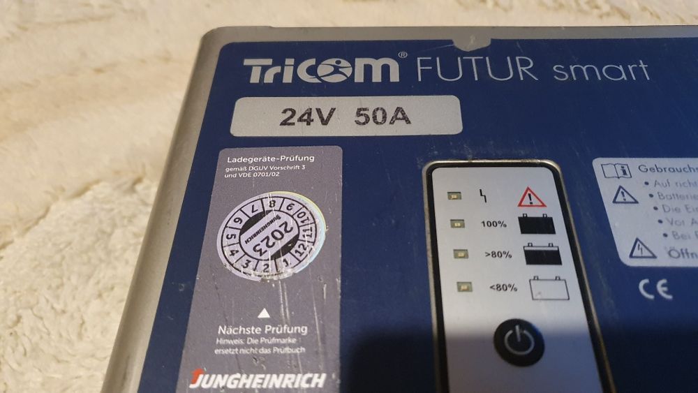 TriCom Futur smart 24v 50a