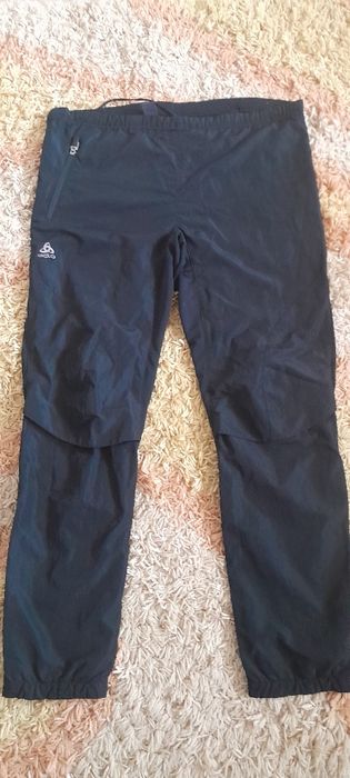 Vand pantaloni Odlo negri